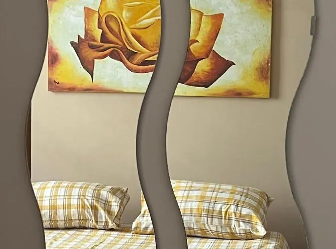 Apartment Your Friend In *