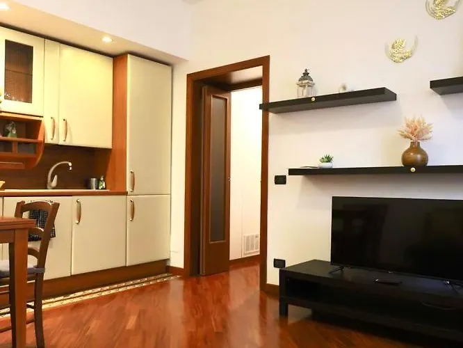 Apartment Your Friend In